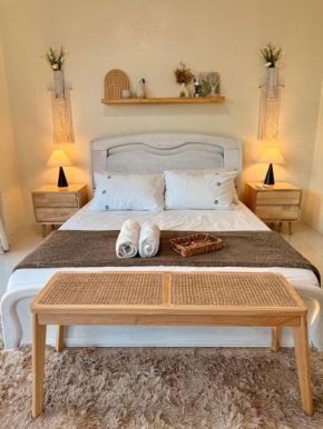 Cozy Panoramic View Unit